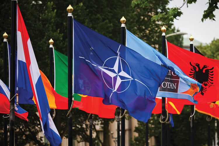 Didžiausia NATO ginklavimosi programa per dešimtį metų